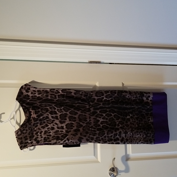 NWT size 6 Jones New York animal print. Dress purple accents gray tone priny - Picture 5 of 8